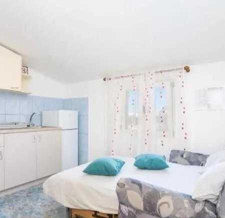 Beachfront Sevid, Baricevic Appartement *